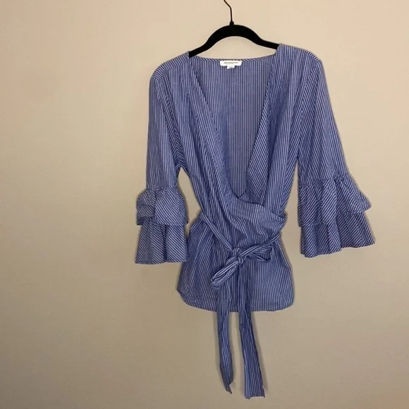 BEACH Lunch Lounge Collection Cotton Faux Wrap Shirt SzM Blue White Pin Stripe - Picture 4 of 16